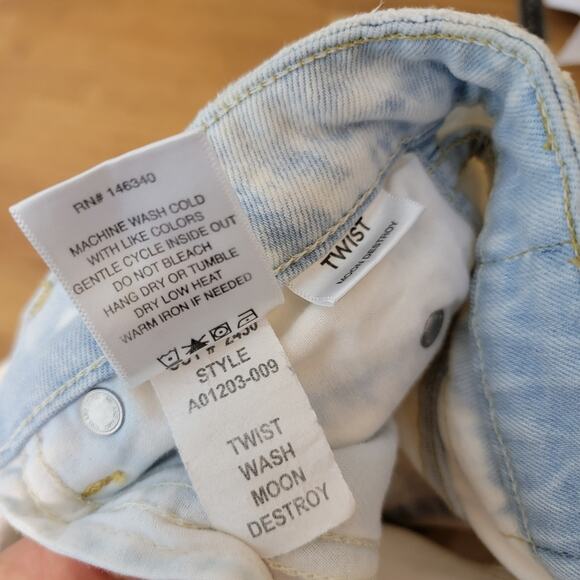 AMO x Revolve Twist Skinny Jean – Moon Destroy Distressed, Size 25 - Picture 5 of 16